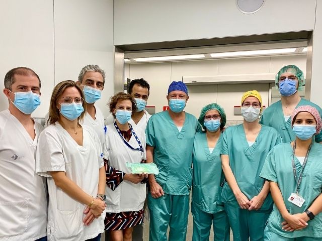 L'Hospital de Sant Pau realitza la primera reconstrucció quirúrgica d'un pavelló auricular amb suport de la tecnologia 3D
