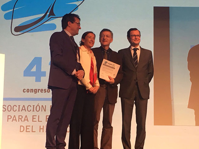 El Dr. Villanueva premiat al congrés anual de la Asociación Española para el estudio de Hígado