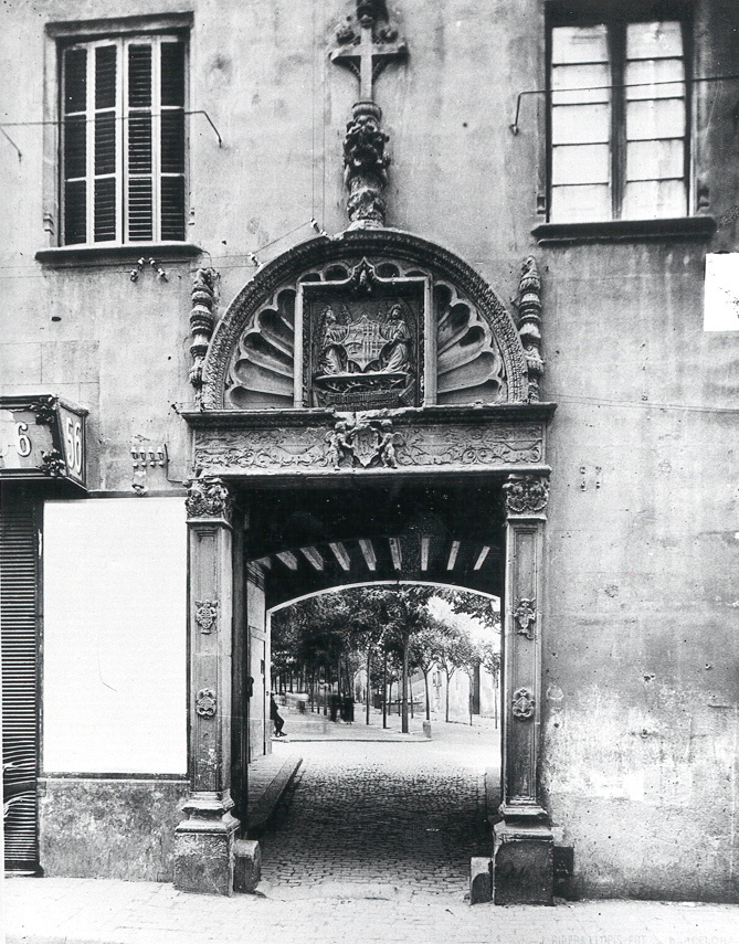 Entrada del Hospital de la Santa Creu - Calle Hospital de Barcelona