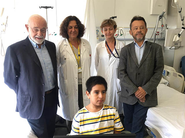Un nen ingressat a l'Hospital de Sant Pau és el visitant 35 milions del Museu del Barça